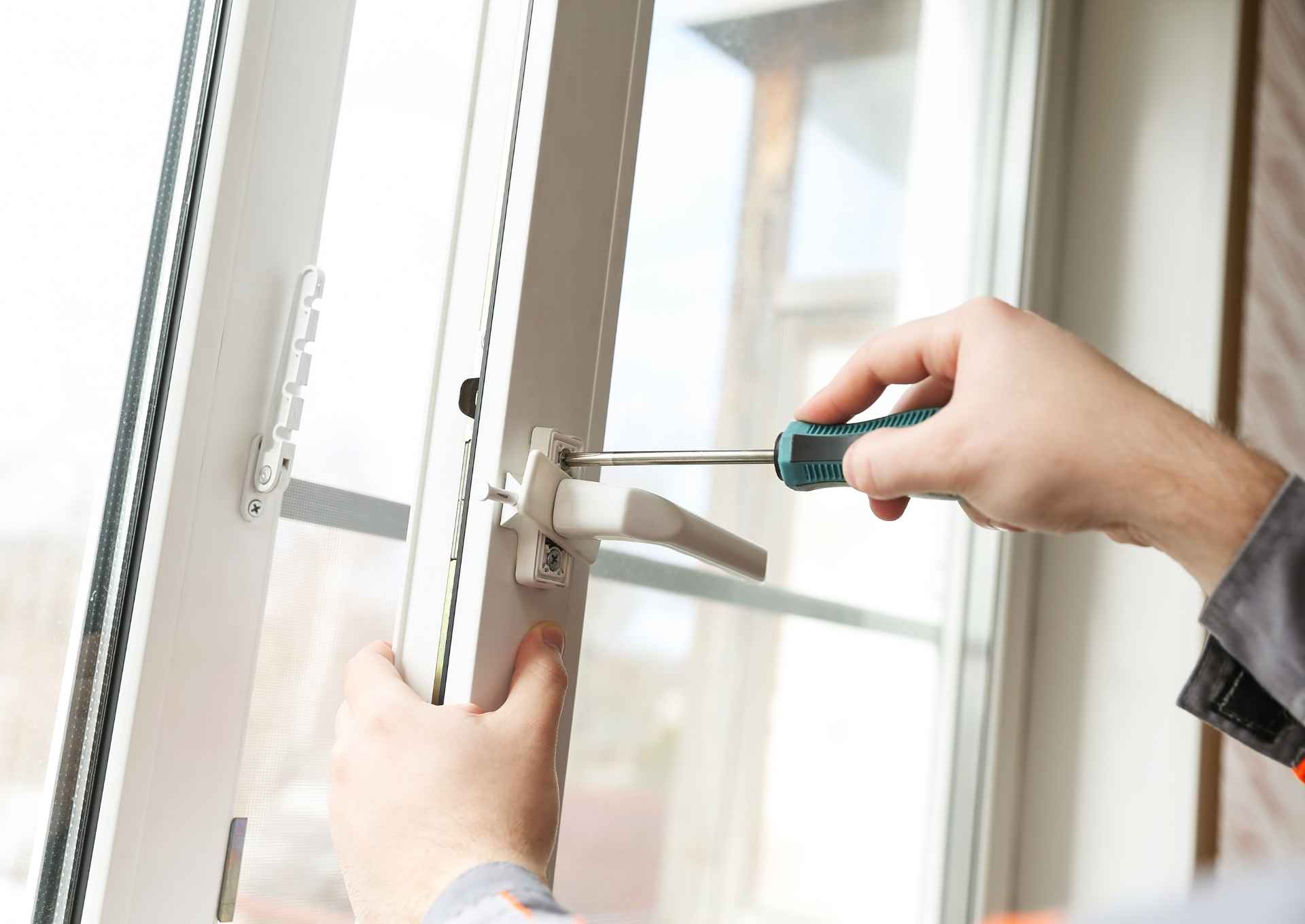 poignée fenêtre pvc bloquée